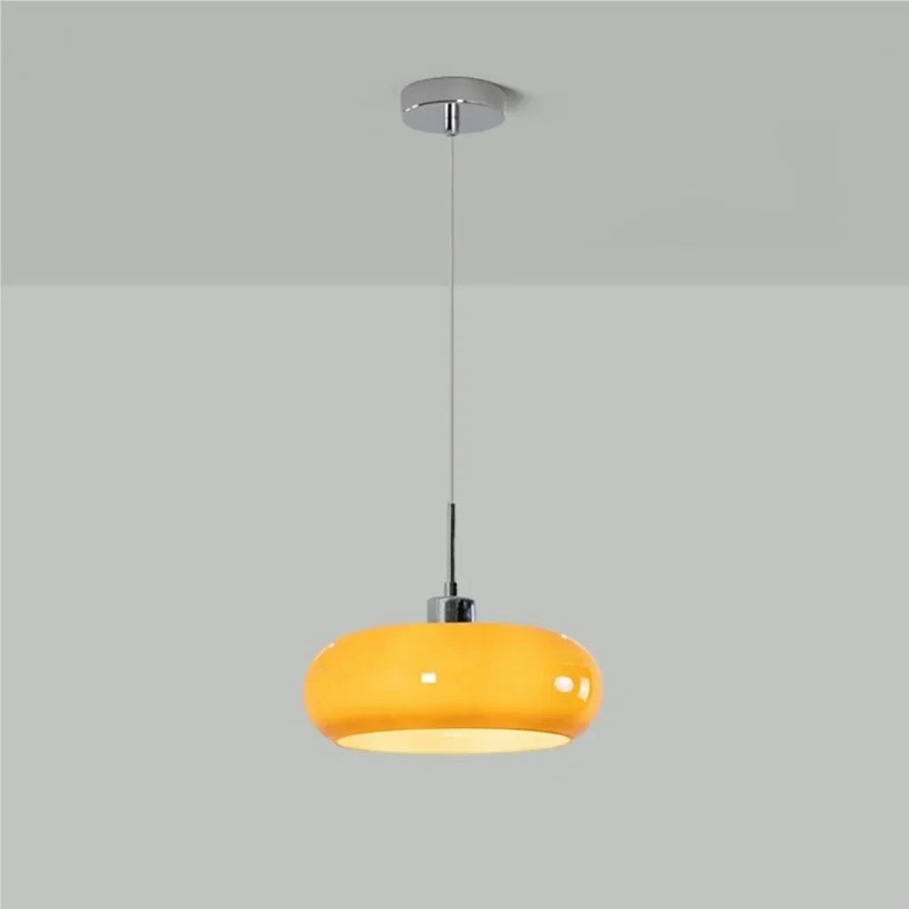 Glas-Pendelleuchte im Bauhaus-Stil für moderne Innenräume
