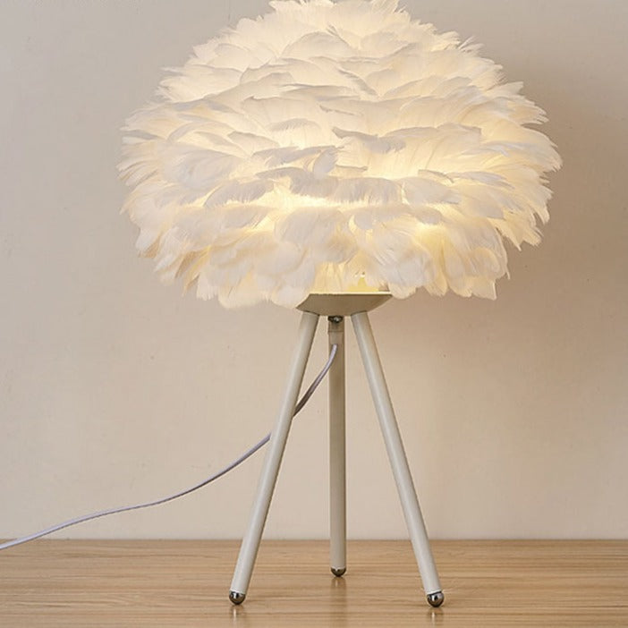 Feather table lamp with gold accents - elegant decorative light