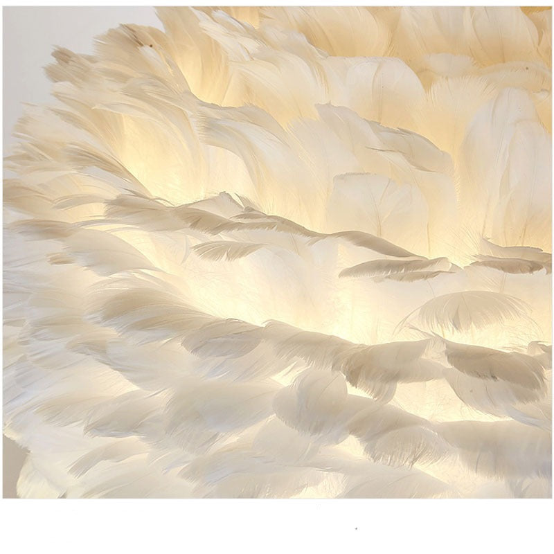 Feather table lamp with gold accents - elegant decorative light