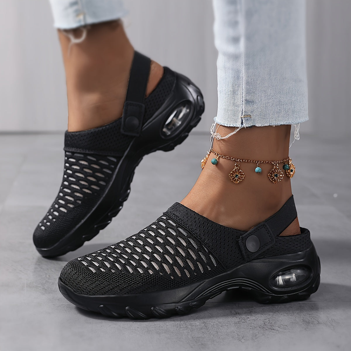 Orthopedic women's clogs - air-cushioning with mesh upper