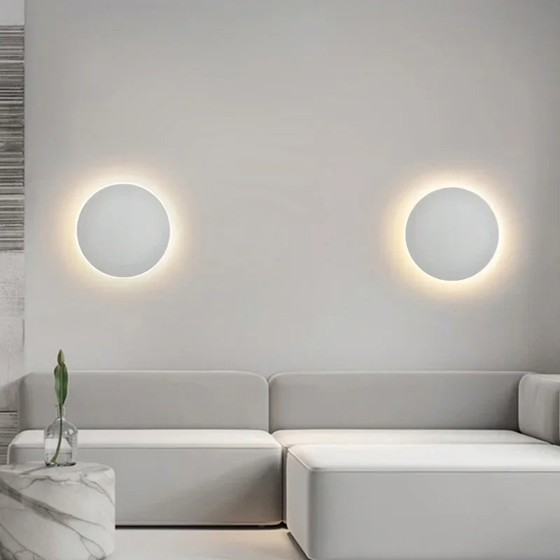 Round dimmable LED wall light - touch and sensor control