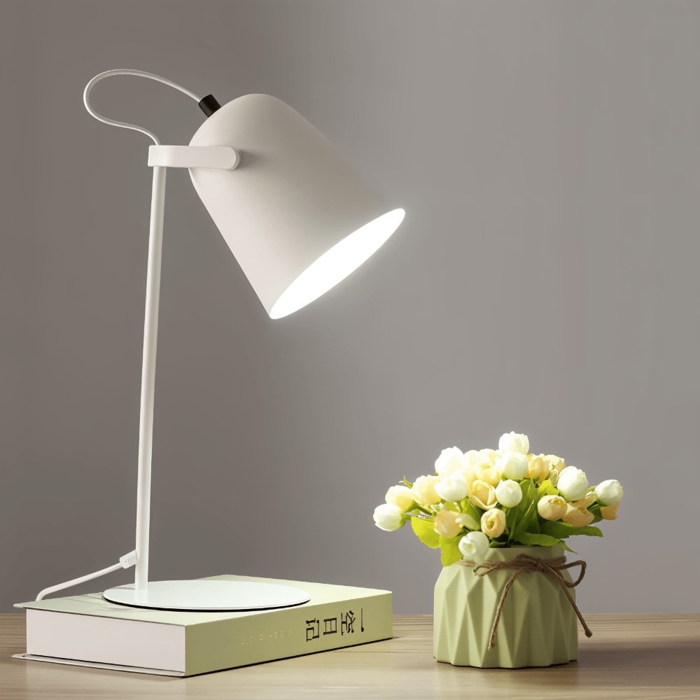 Tischlampe mit drehbarem Schirm und augenschonendem Licht