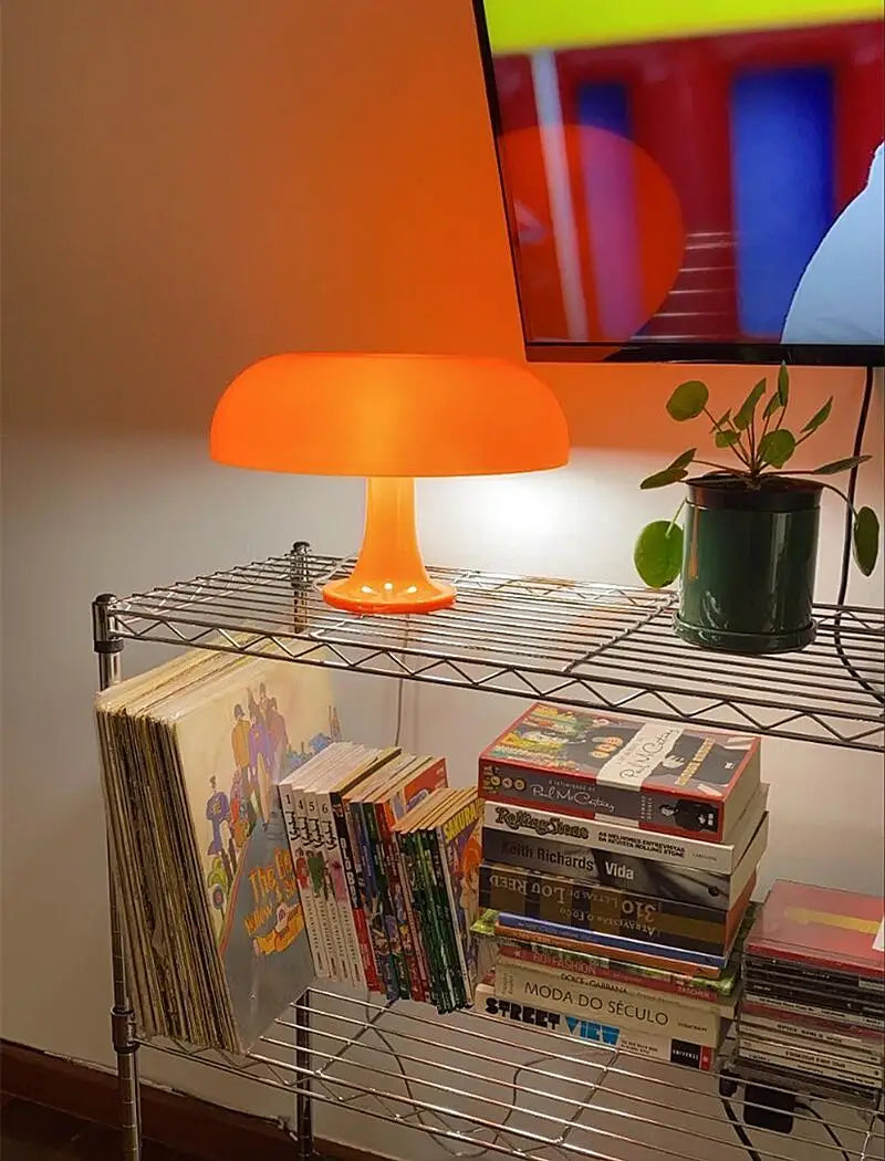 Portable mushroom lamp with LED - cordless and atmospheric