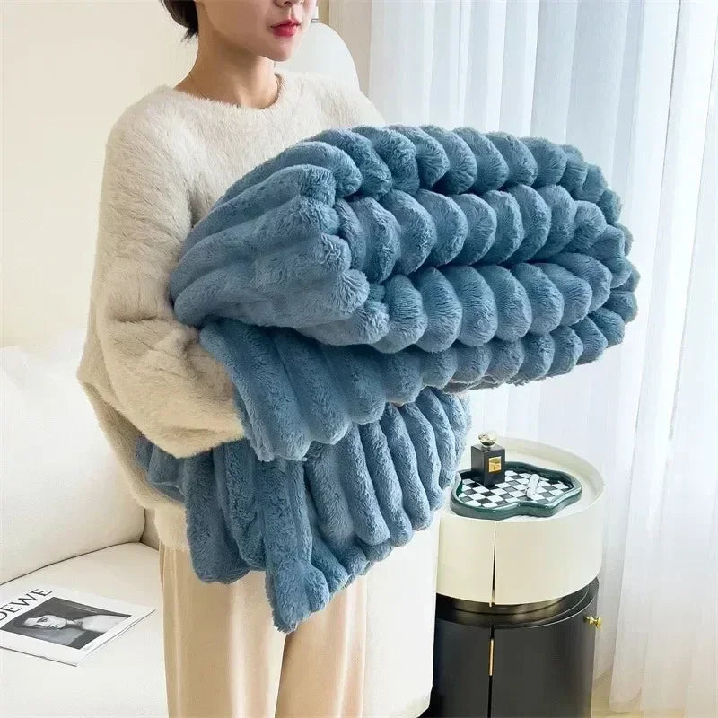 Fleece Decke weich warm – für Sofa, Bett und Freizeit