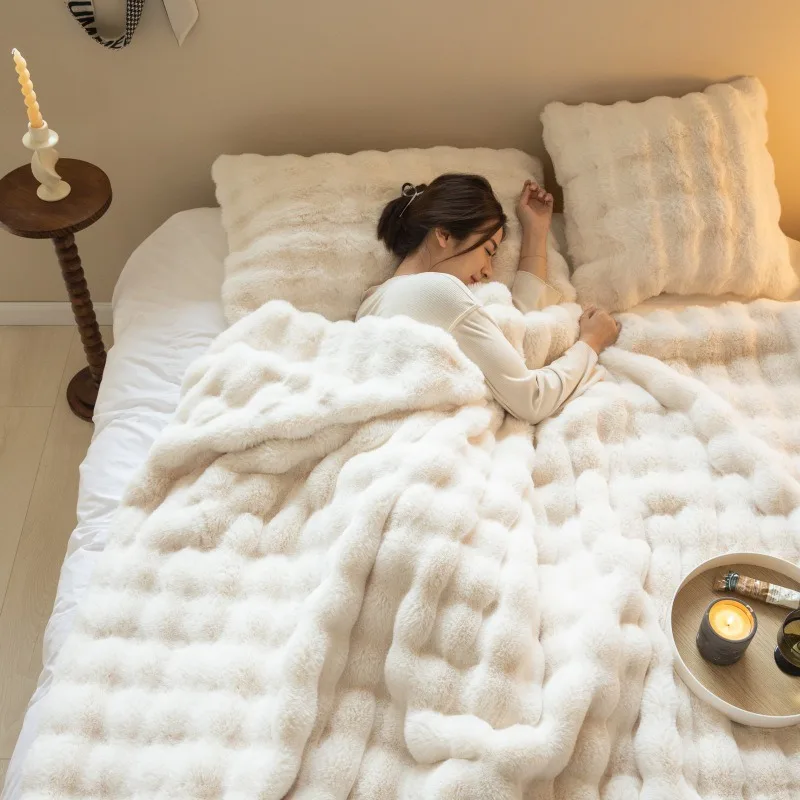 Extra-thick plush blanket for the sofa and bed – Warm winter blanket