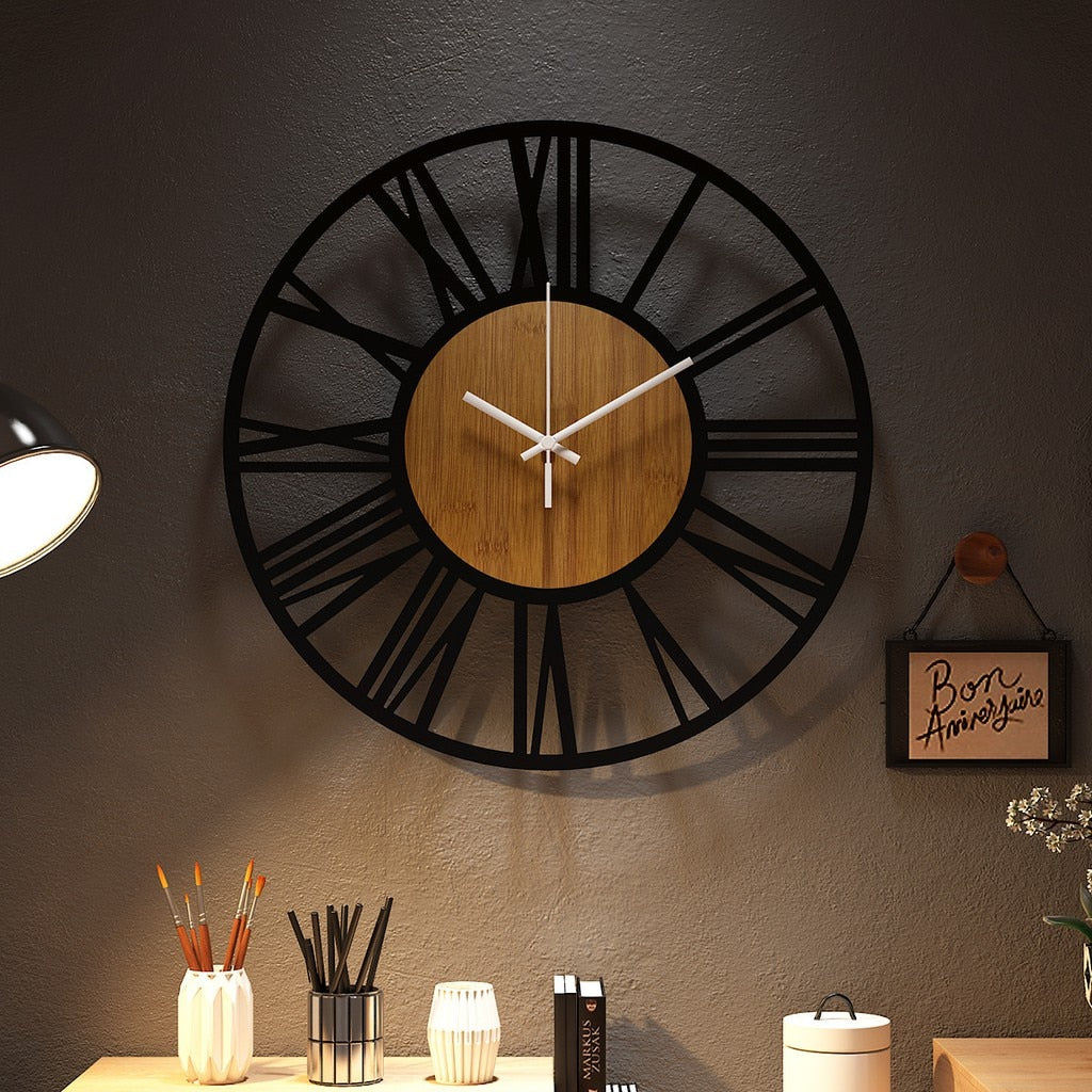 Wanduhr mit Holzoptik und lautlosem Quarzwerk – Skandinavisch