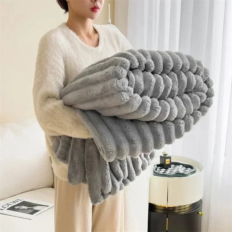 Fleece Decke weich warm – für Sofa, Bett und Freizeit