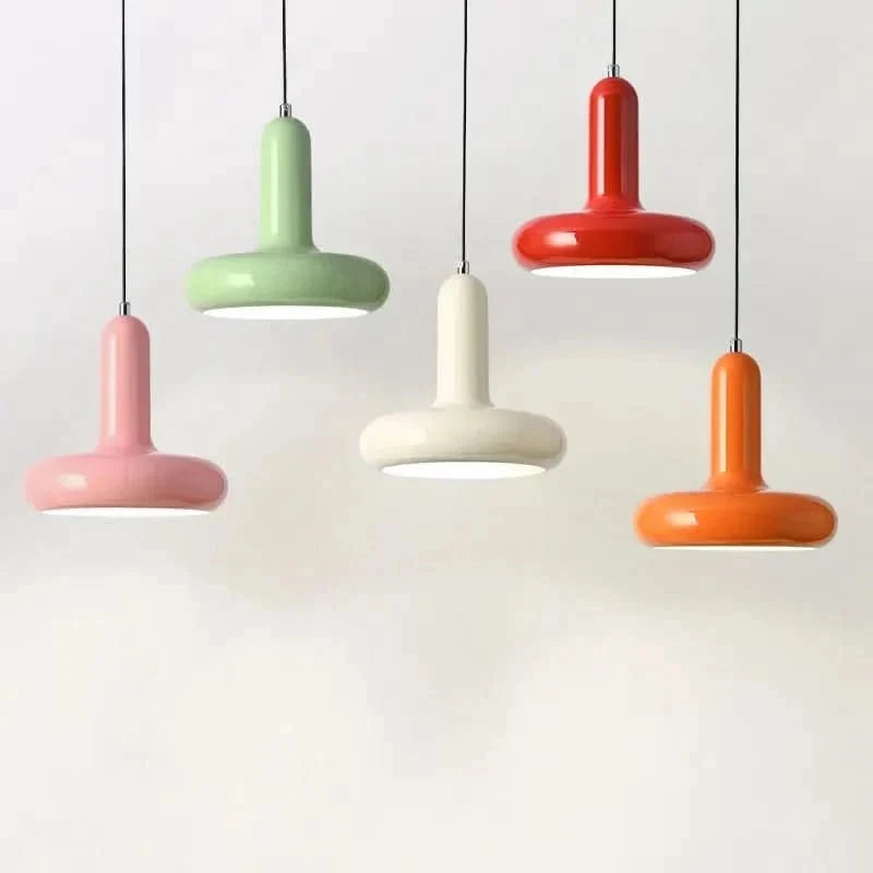 Minimalist metal pendant light - elegant design