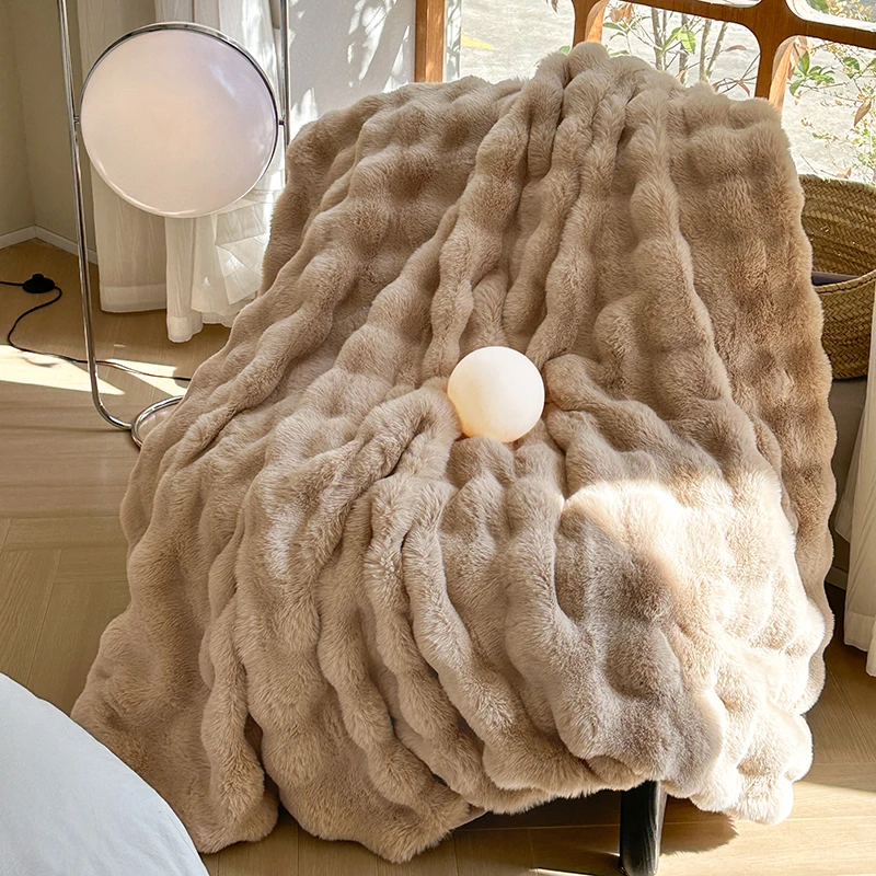 Extra-thick plush blanket for the sofa and bed – Warm winter blanket