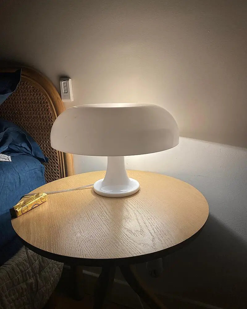 Portable mushroom lamp with LED - cordless and atmospheric
