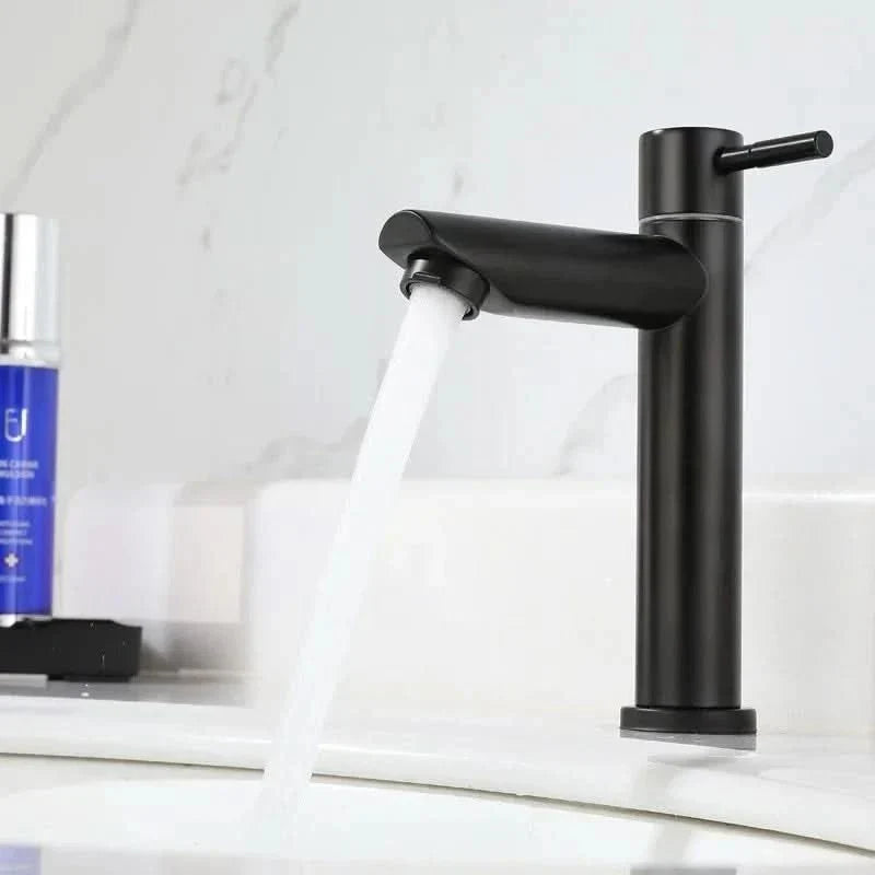 Einhebel-Badarmatur aus Edelstahl – modernes Design