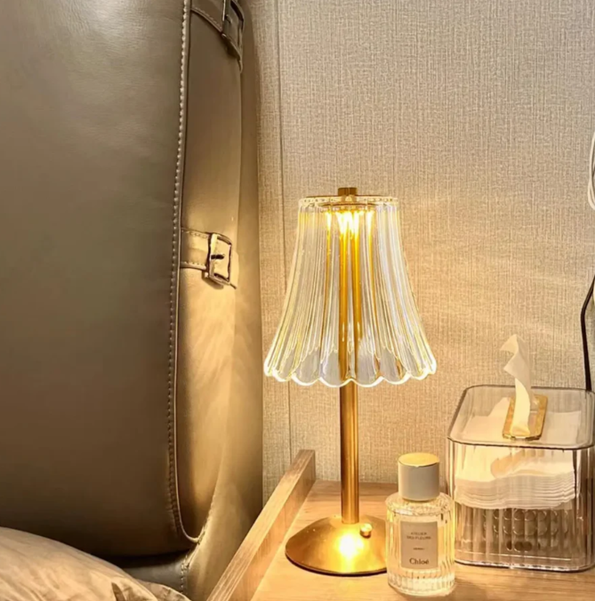Wireless crystal table lamp with dimming function