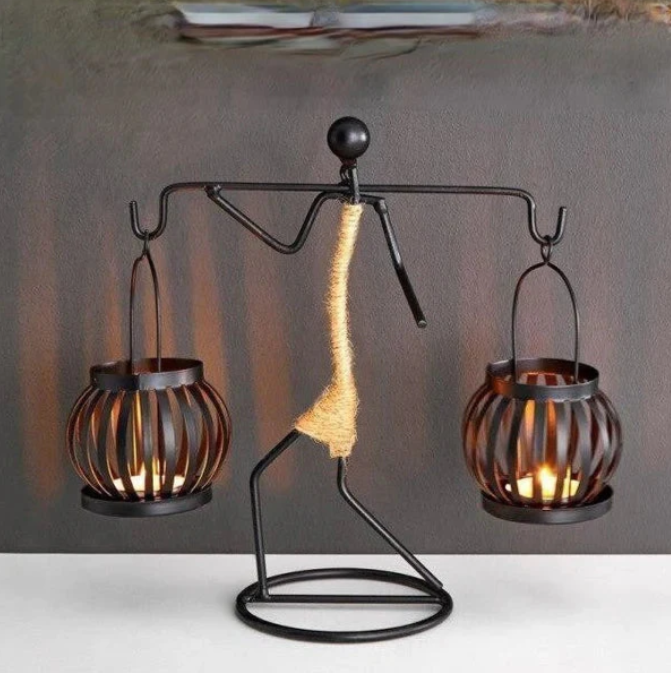 Kerzenhalter mit Metallfigur im Vintage-Stil – dekorative Laterne für Zuhause
