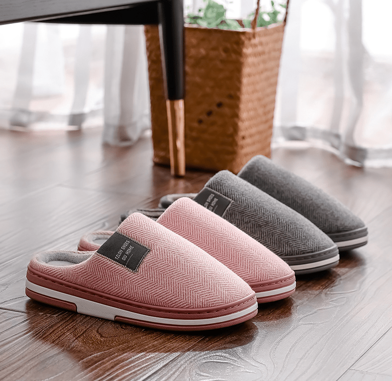 Men's slippers with plush lining - warm, non-slip, and comfortable