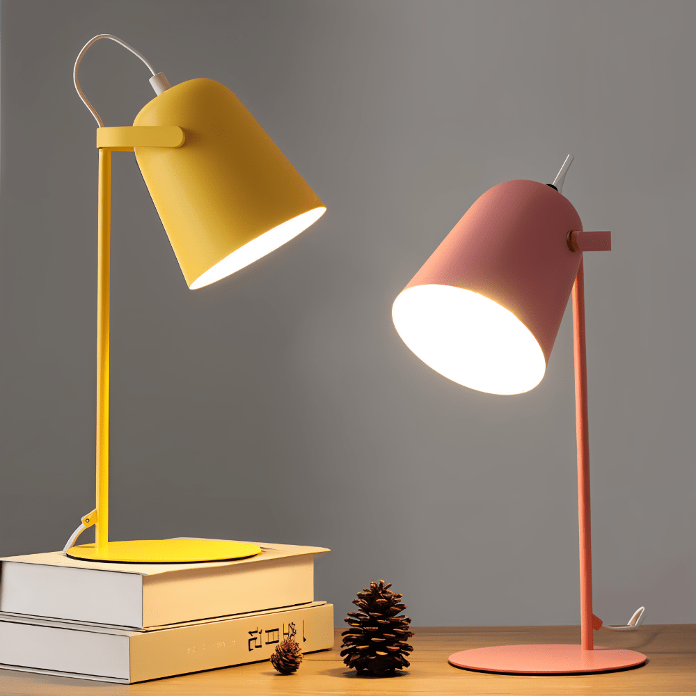 Tischlampe mit drehbarem Schirm und augenschonendem Licht