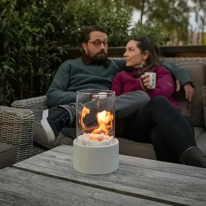Tischfeuer Gasflamme mit Borosilikatglas-Windschutz für Outdoor