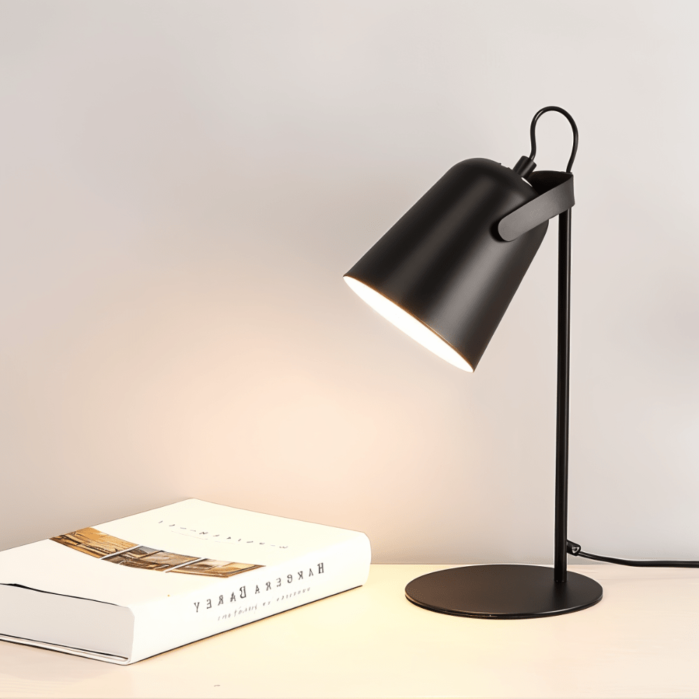 Tischlampe mit drehbarem Schirm und augenschonendem Licht