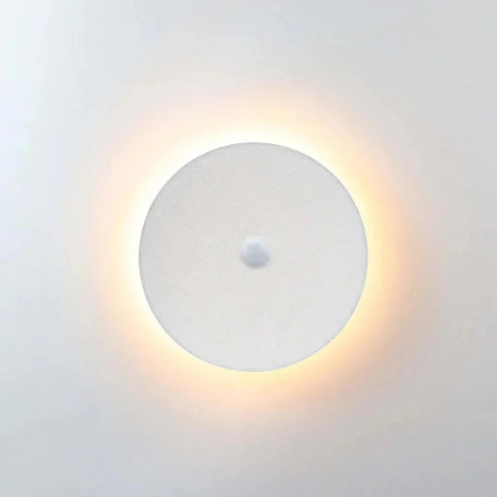 LED aluminum wall light for indoors and outdoors - minimalist