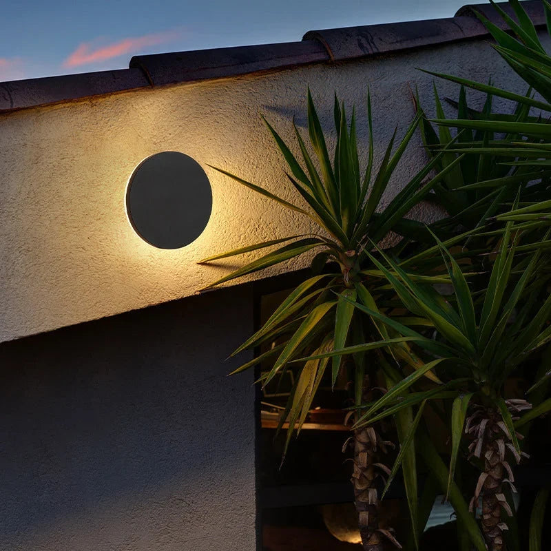 LED aluminum wall light for indoors and outdoors - minimalist