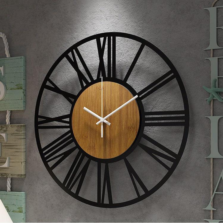 Wanduhr mit Holzoptik und lautlosem Quarzwerk – Skandinavisch