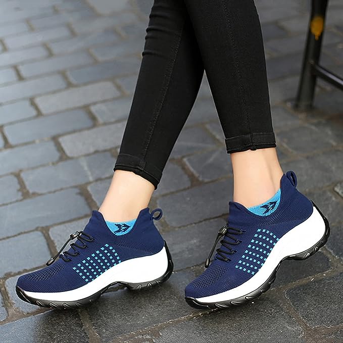 Orthopädische Damenschuhe mit breiter Zehenbox und Dämpfung
