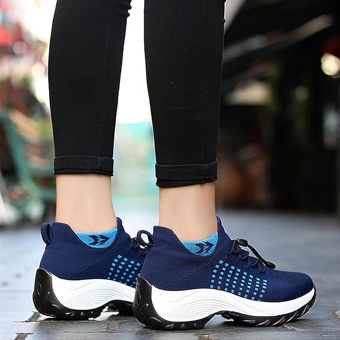 Orthopädische Damenschuhe mit breiter Zehenbox und Dämpfung