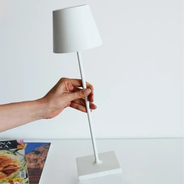 Kabellose LED-Tischlampe mit Touch-Dimmer und USB-C Akku