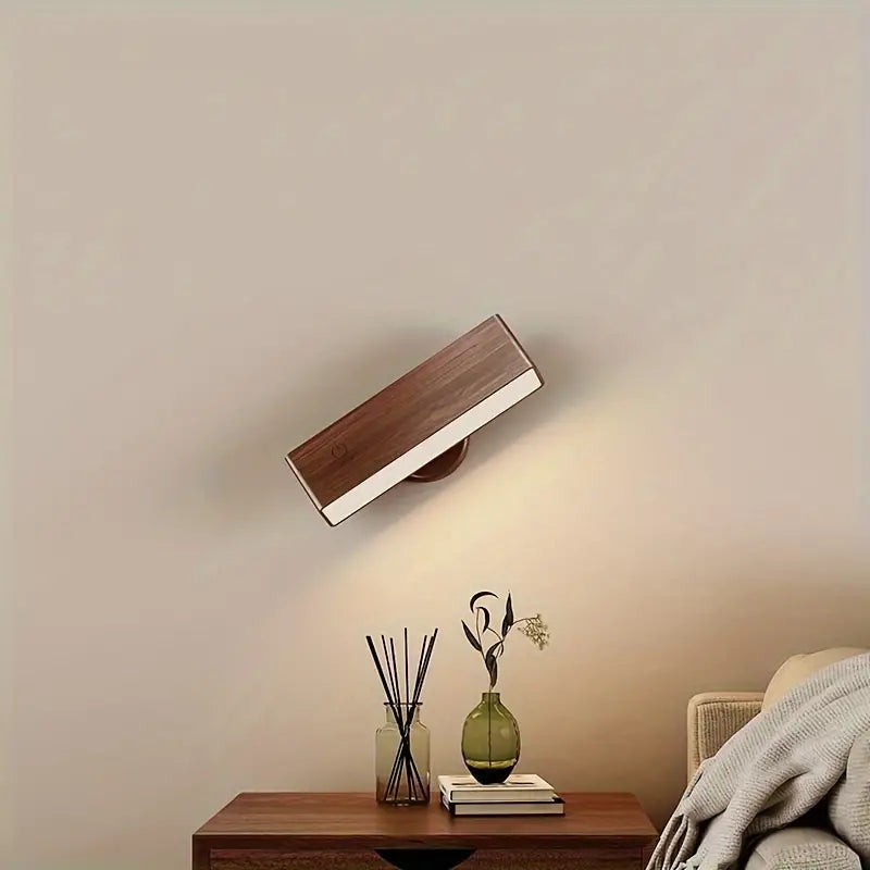 Wireless wall lamp with a wood finish - rechargeable and dimmable