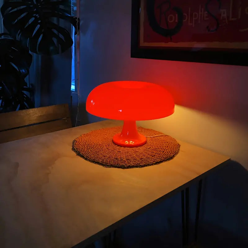 Portable mushroom lamp with LED - cordless and atmospheric