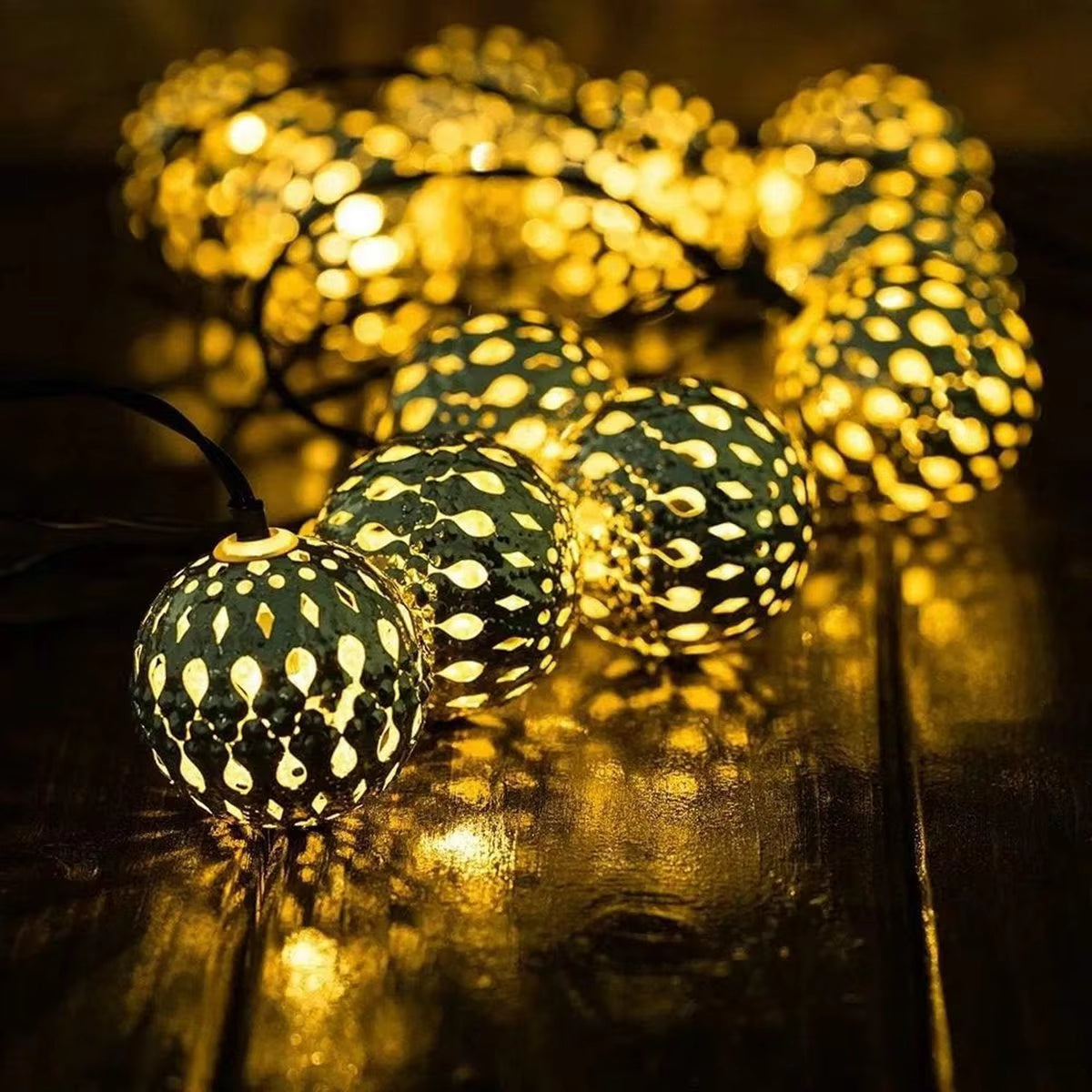 Marokkanische Solar-Lichterkette 12m – 100 LED-Kugeln warmweiß