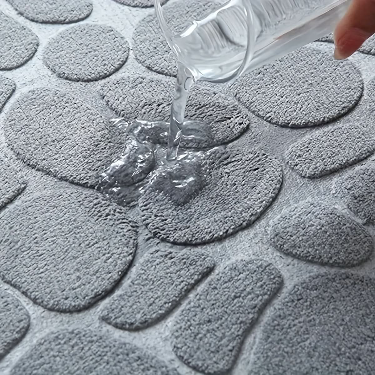 Large bath mat, machine washable - soft and non-slip