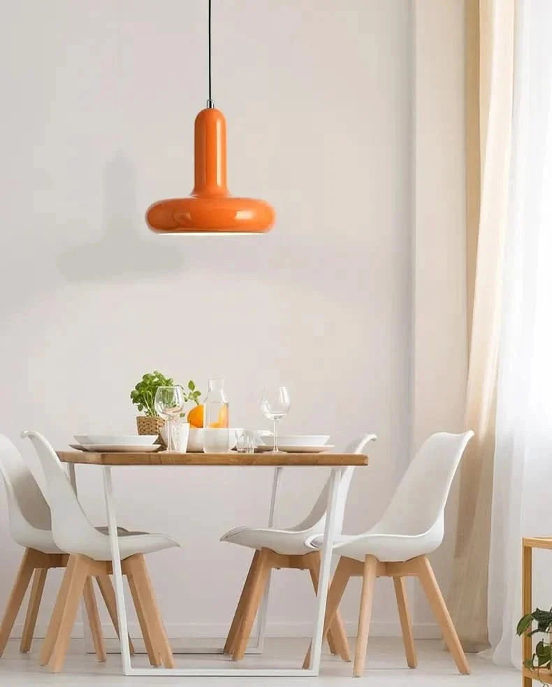 Minimalist metal pendant light - elegant design
