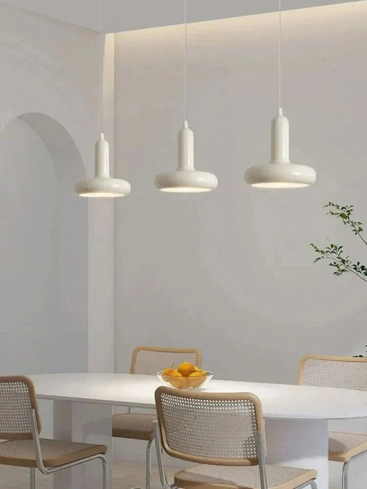 Minimalist metal pendant light - elegant design