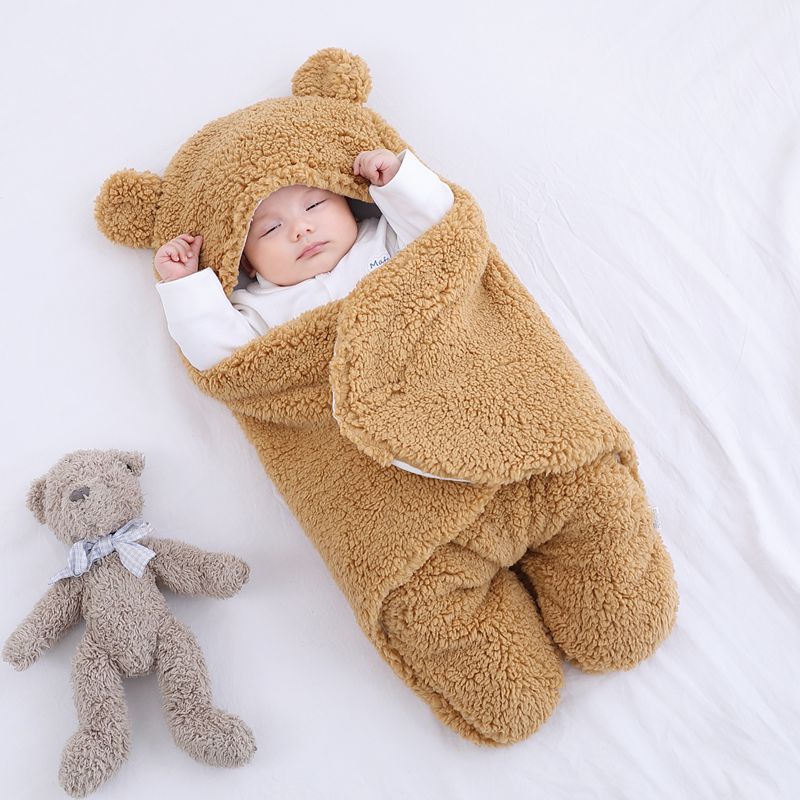Baby swaddle sack with hook-and-loop fastening – soft and breathable