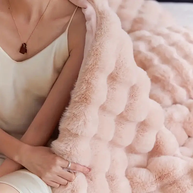 Faux Fur Blanket - Extra Soft Cozy Blanket for Every Season