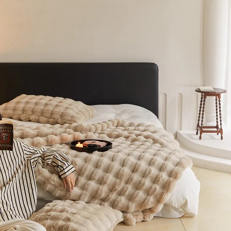 Faux Fur Blanket - Extra Soft Cozy Blanket for Every Season