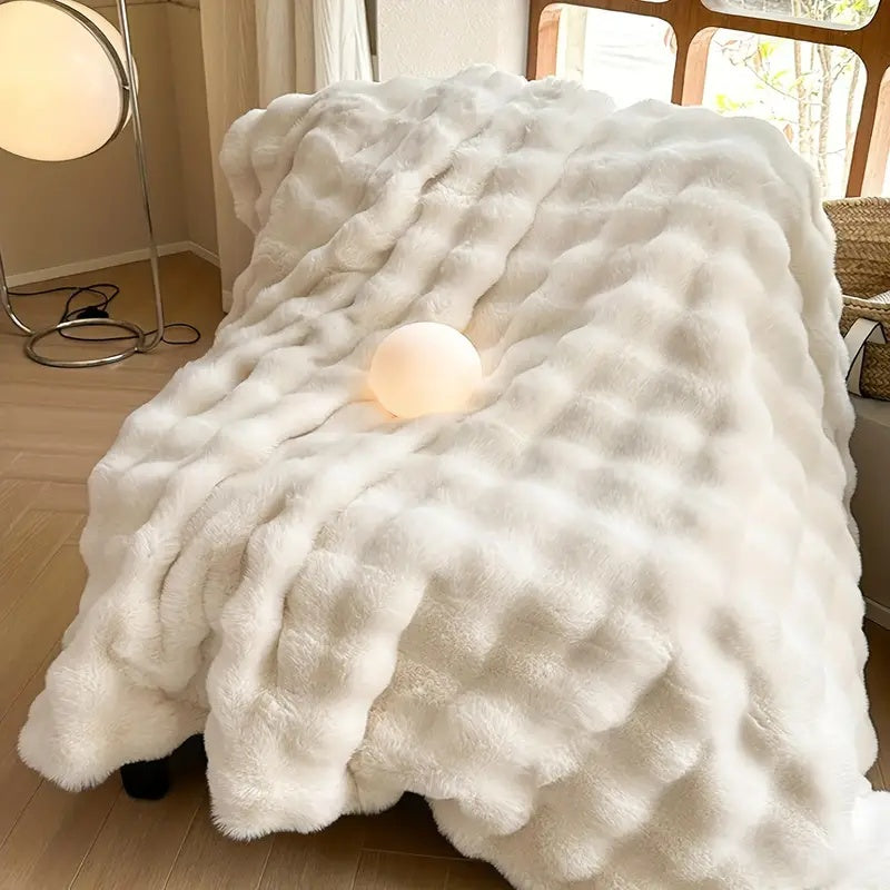 Faux Fur Blanket - Extra Soft Cozy Blanket for Every Season