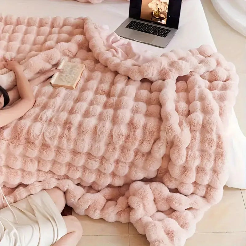 Faux Fur Blanket - Extra Soft Cozy Blanket for Every Season