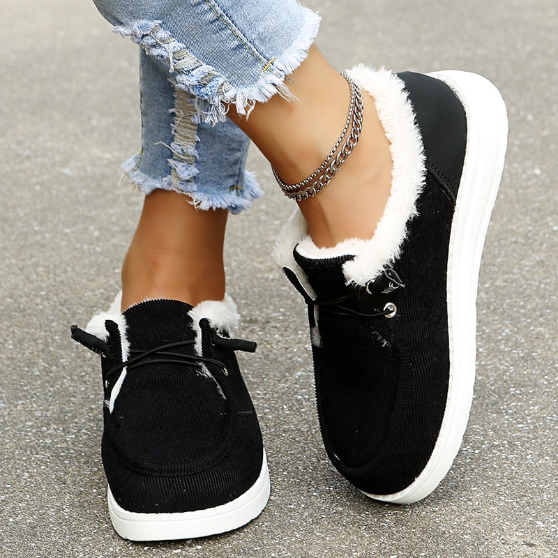 Women's winter slippers with plush lining and non-slip sole