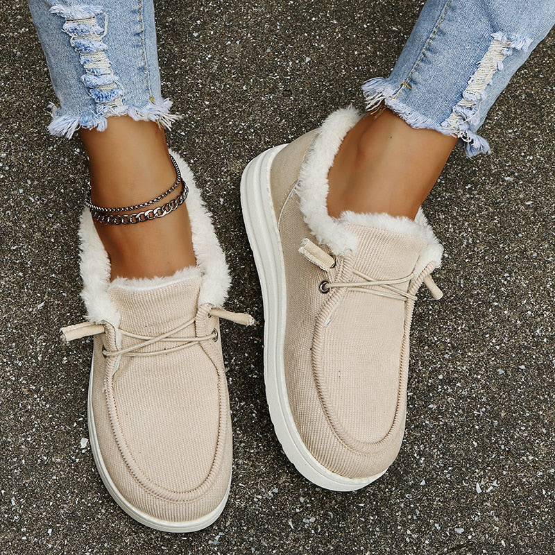 Women's winter slippers with plush lining and non-slip sole
