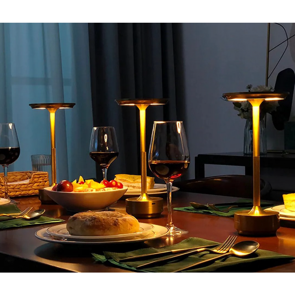 Kabellose LED-Tischlampe mit Touch-Dimmer aus Aluminium IP44