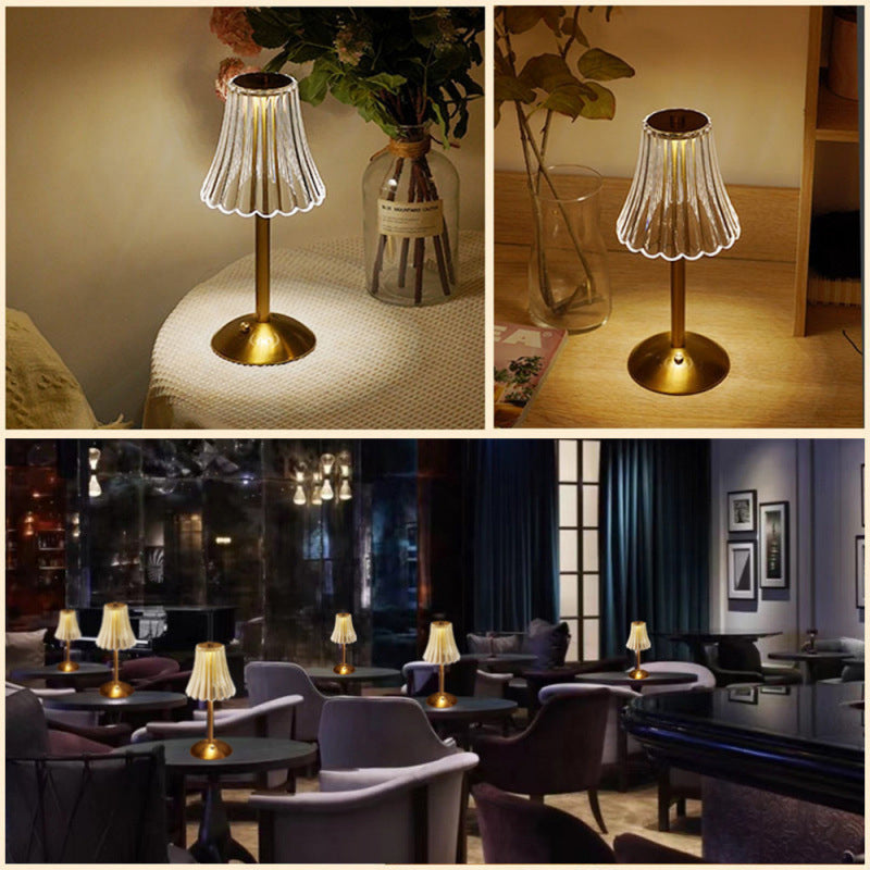 Wireless table lamp with touch dimmer and rechargeable battery in a retro design