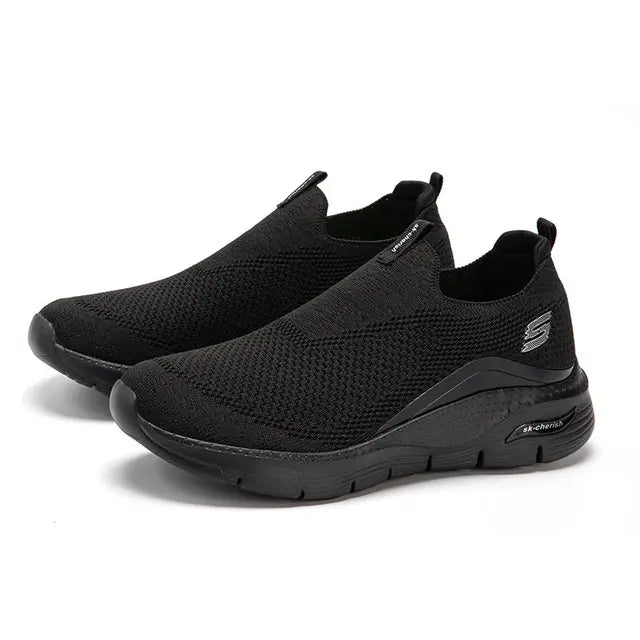 Slip-On sneakers for women and men - comfortable and minimalist